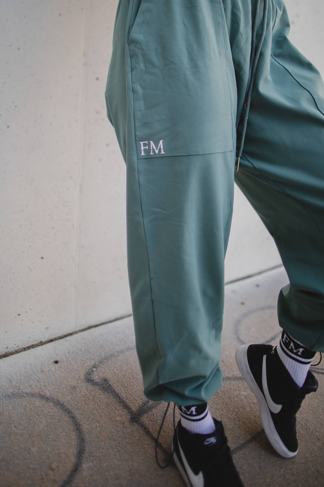 Courageous Sweatpants Teal – Flex Modesty